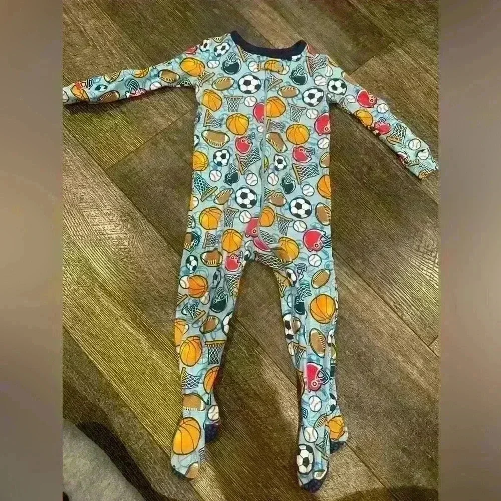 Children place sleep and play.